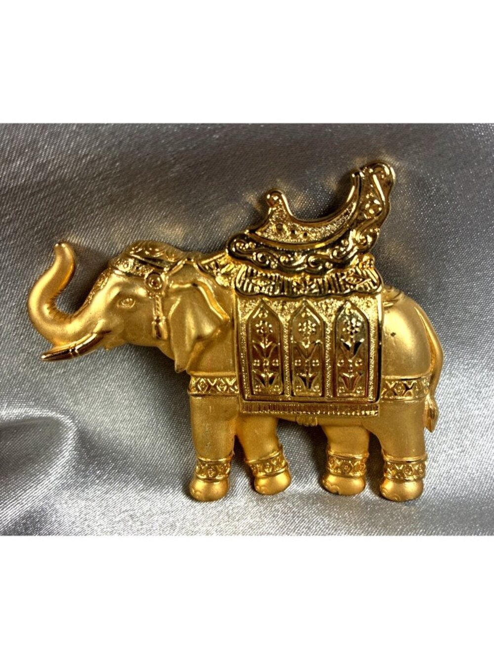 Vintage JJ Jonette Elephant Brooch Gold Tone Indian Howdah Figural Pin